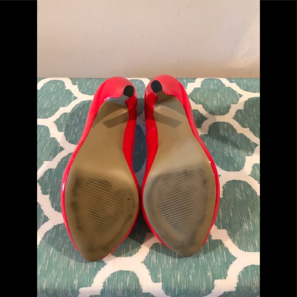 Heels - Picture 4 of 5